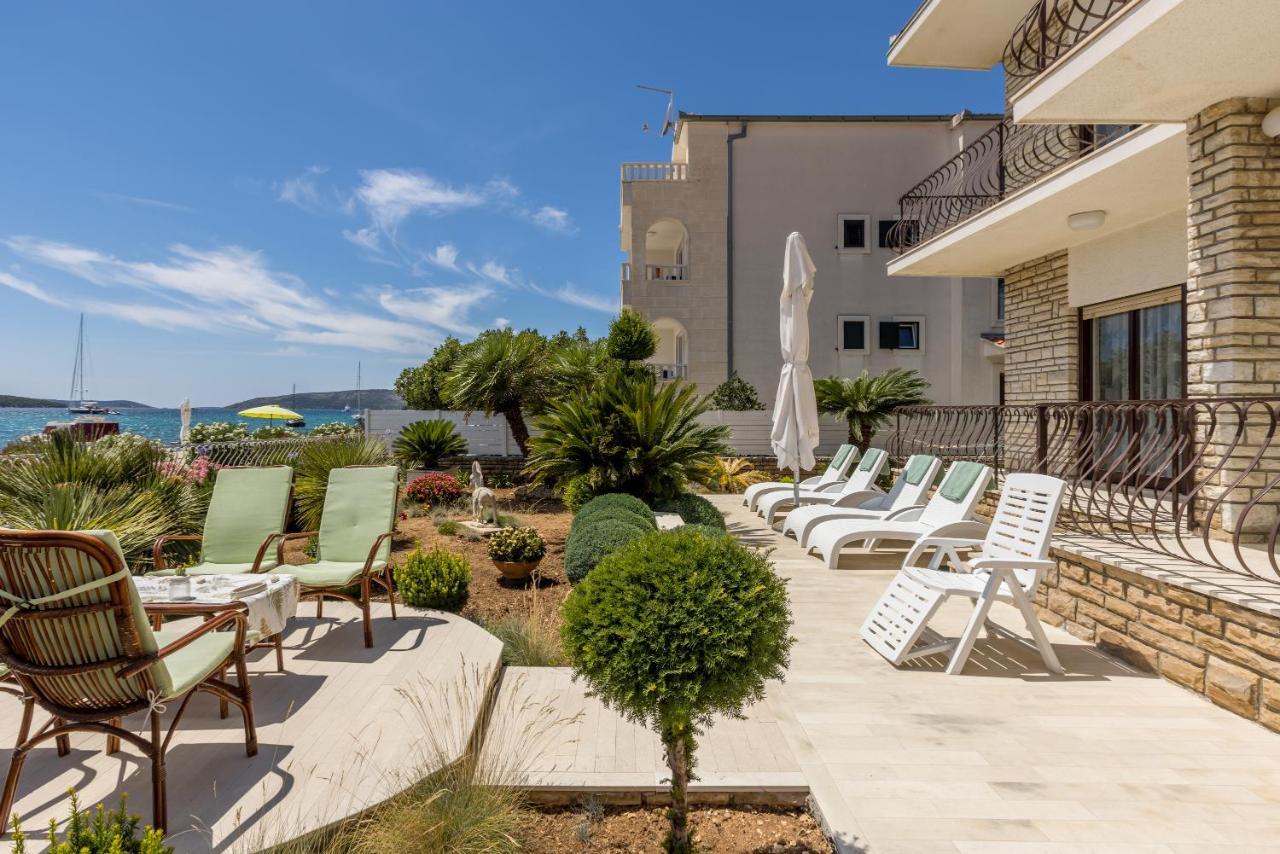 Villa Ratka Трогир Екстериор снимка