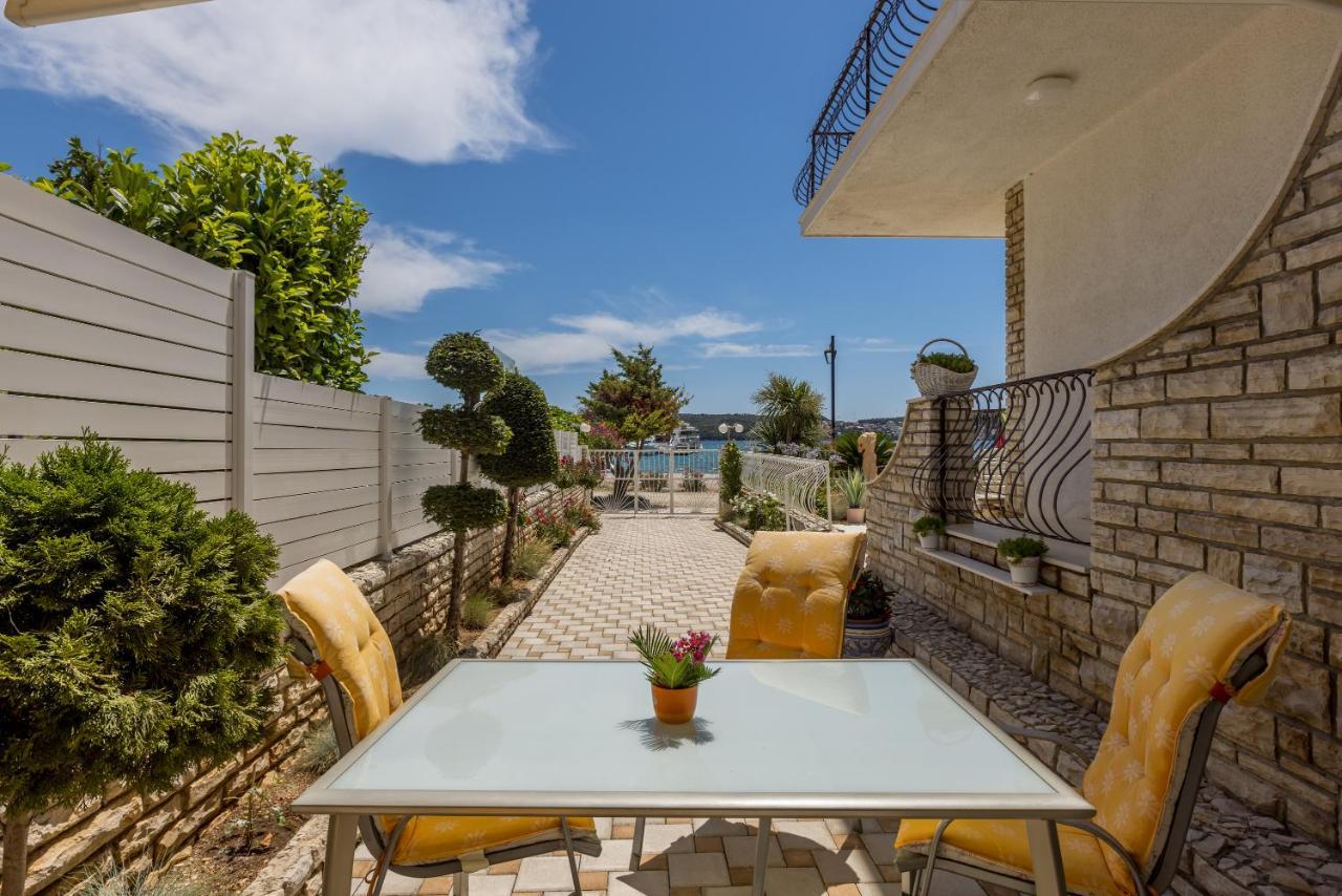 Villa Ratka Трогир Екстериор снимка