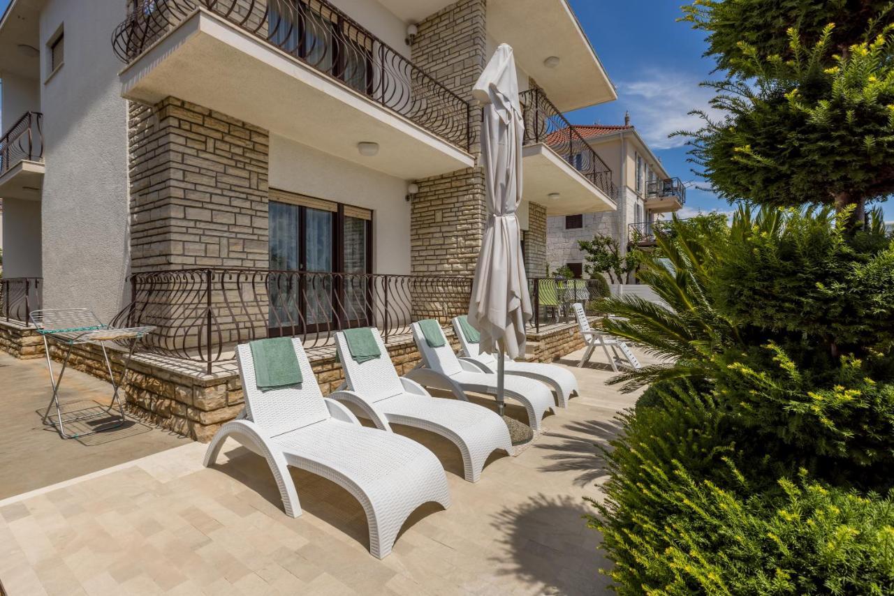Villa Ratka Трогир Екстериор снимка